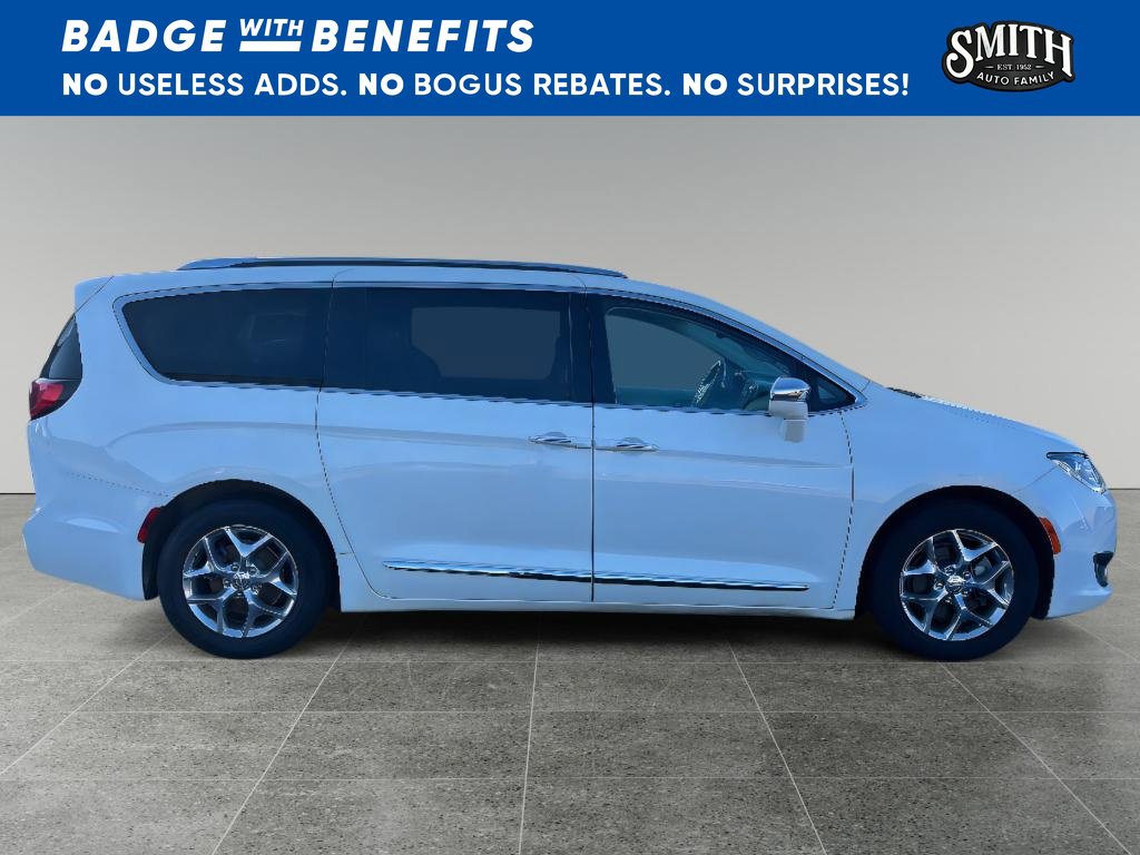 Used 2019 Chrysler Pacifica Limited FWD image 3