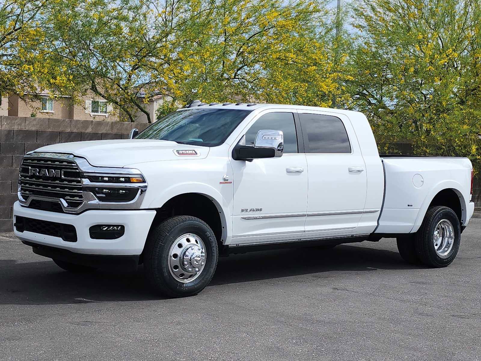 New 2026 RAM 3500 Limited image 5