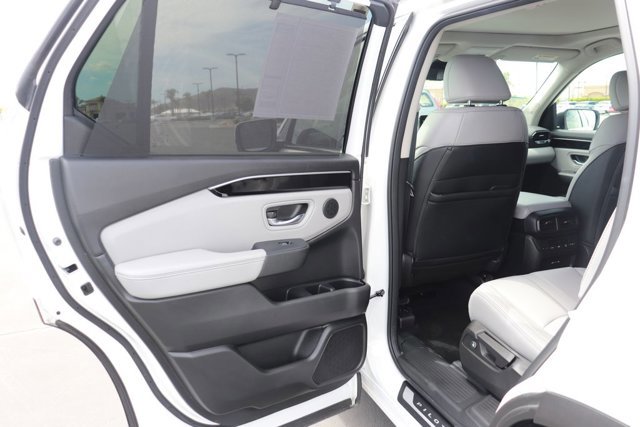 Certified 2024 Honda Pilot Touring image 16