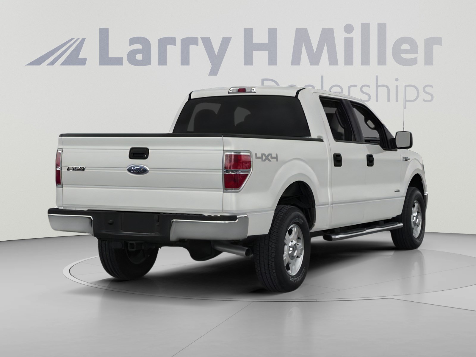 Used 2014 Ford F150 FX4 w/ Equipment Group 402A Luxury AWD/4WD image 2