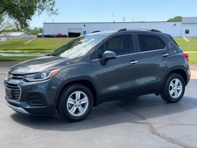 Used 2018 Chevrolet Trax LT w/ LT Convenience Package image 3