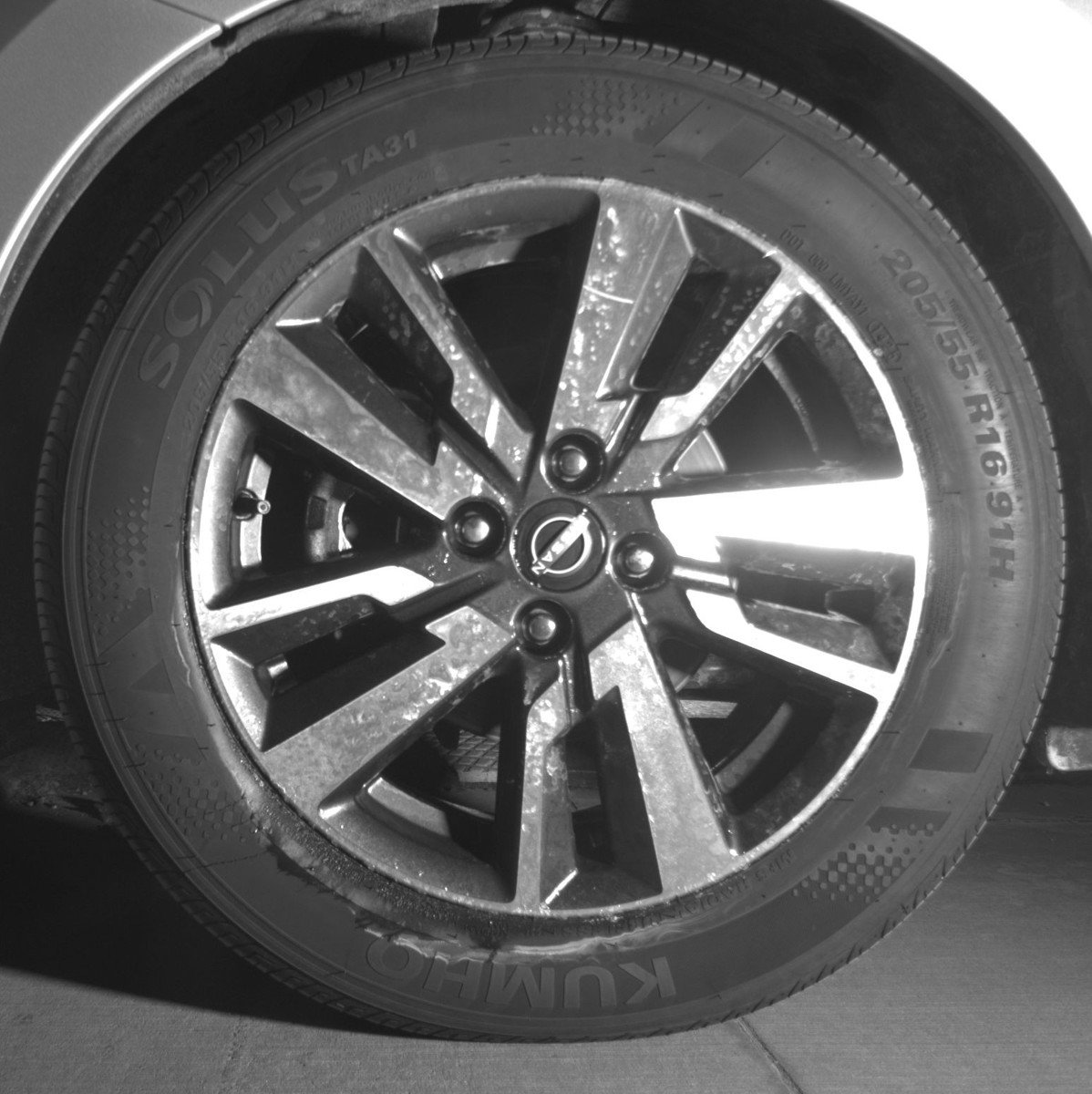 Used 2025 Nissan Versa SV image 12