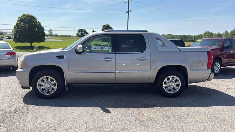 Used 2007 Cadillac Escalade EXT w/ Information Package AWD/4WD image 5
