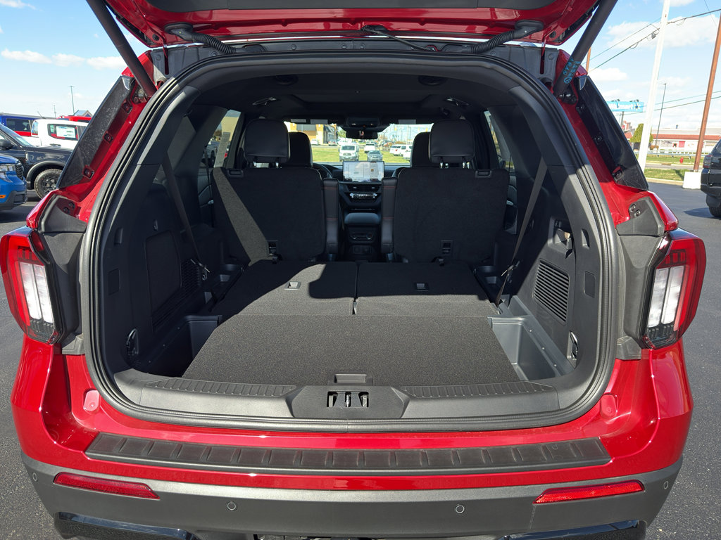 New 2025 Ford Explorer ST-Line w/ Premium Package image 27