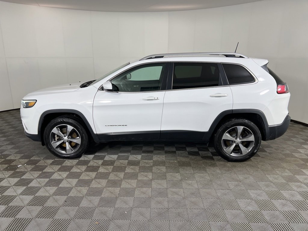 Used 2019 Jeep Cherokee Limited image 12