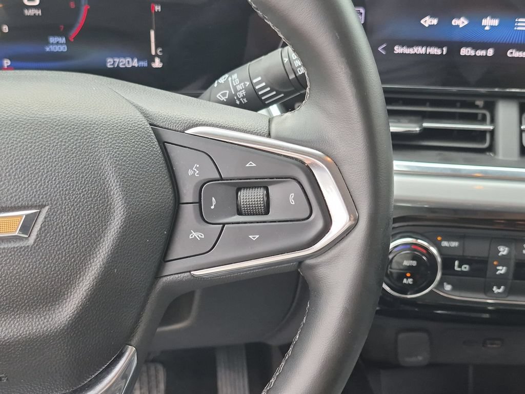 Used 2025 Chevrolet Trax LT w/ LT Convenience Package FWD image 21