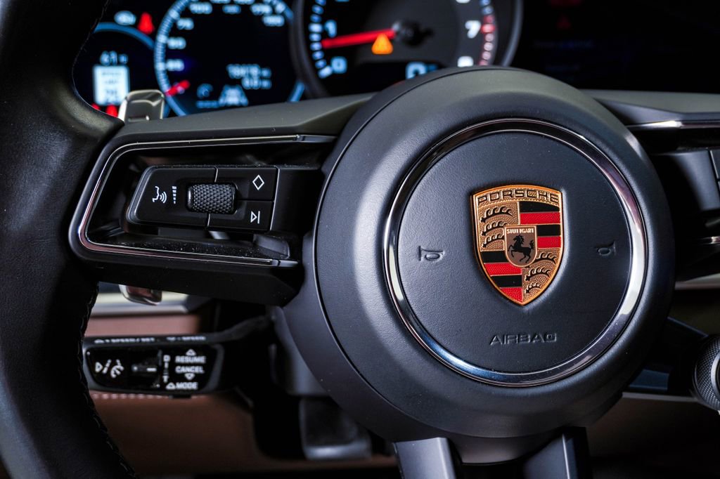 Certified 2023 Porsche Panamera 4 Platinum Edition AWD/4WD image 20