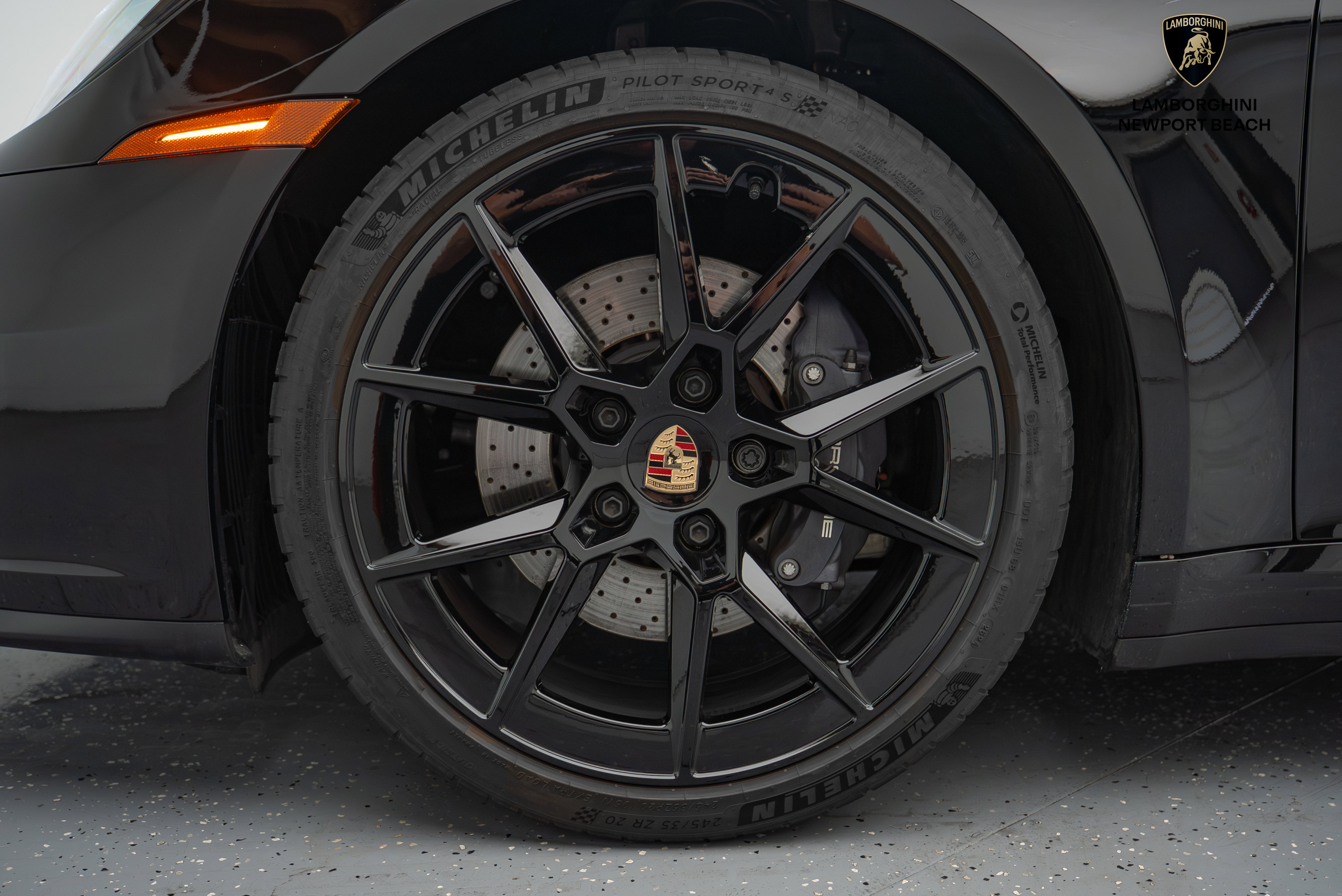 Used 2025 Porsche 911 Carrera image 36