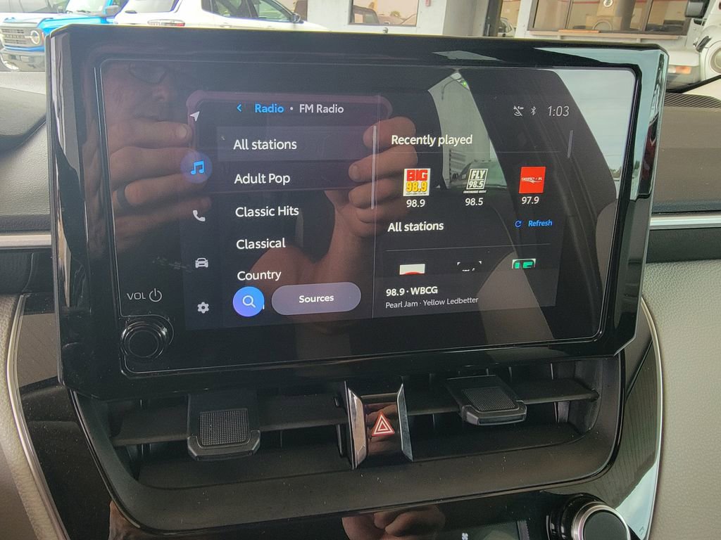 Used 2025 Toyota Corolla LE FWD image 20