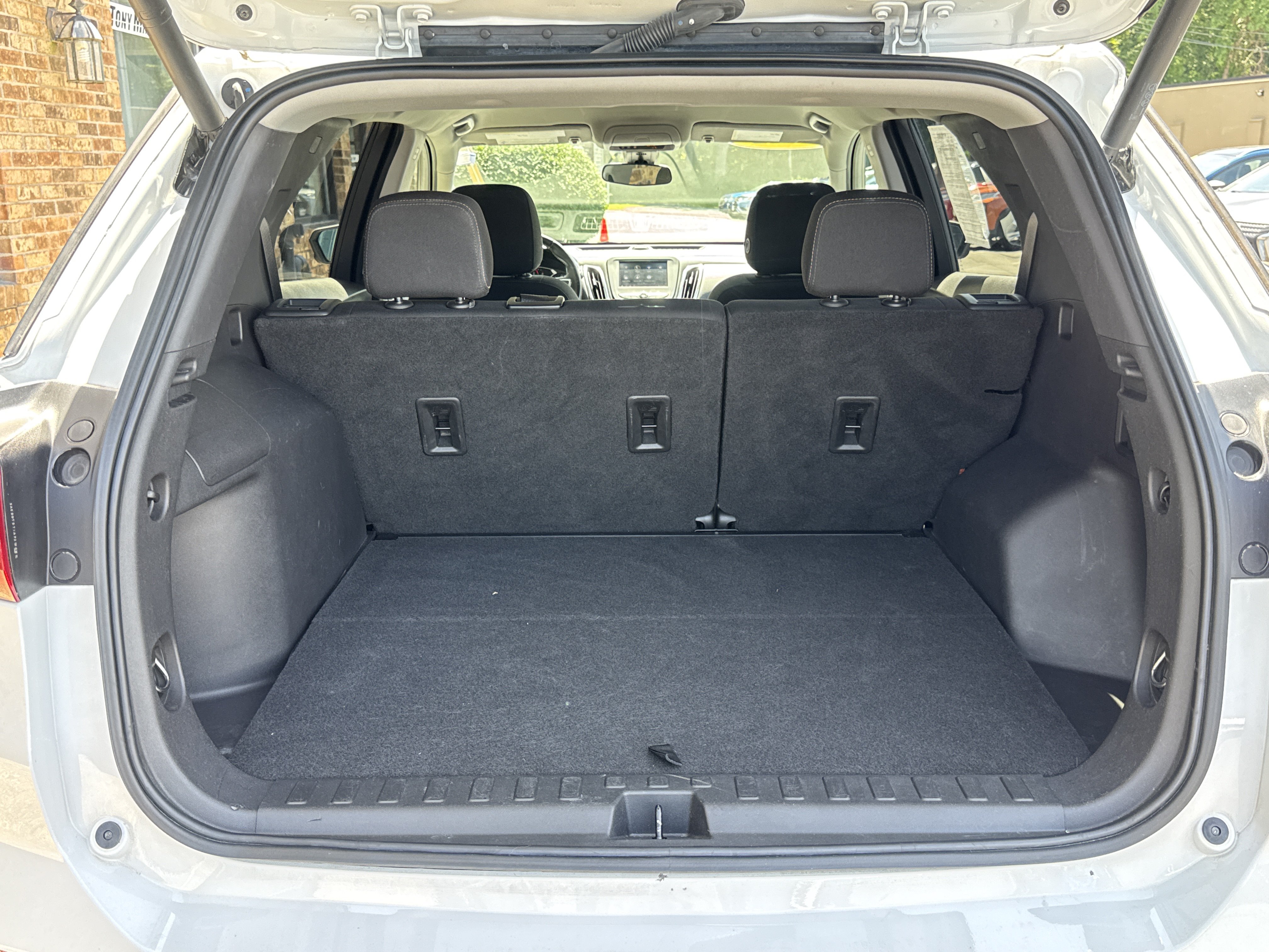 Used 2021 Chevrolet Equinox LT AWD/4WD image 12
