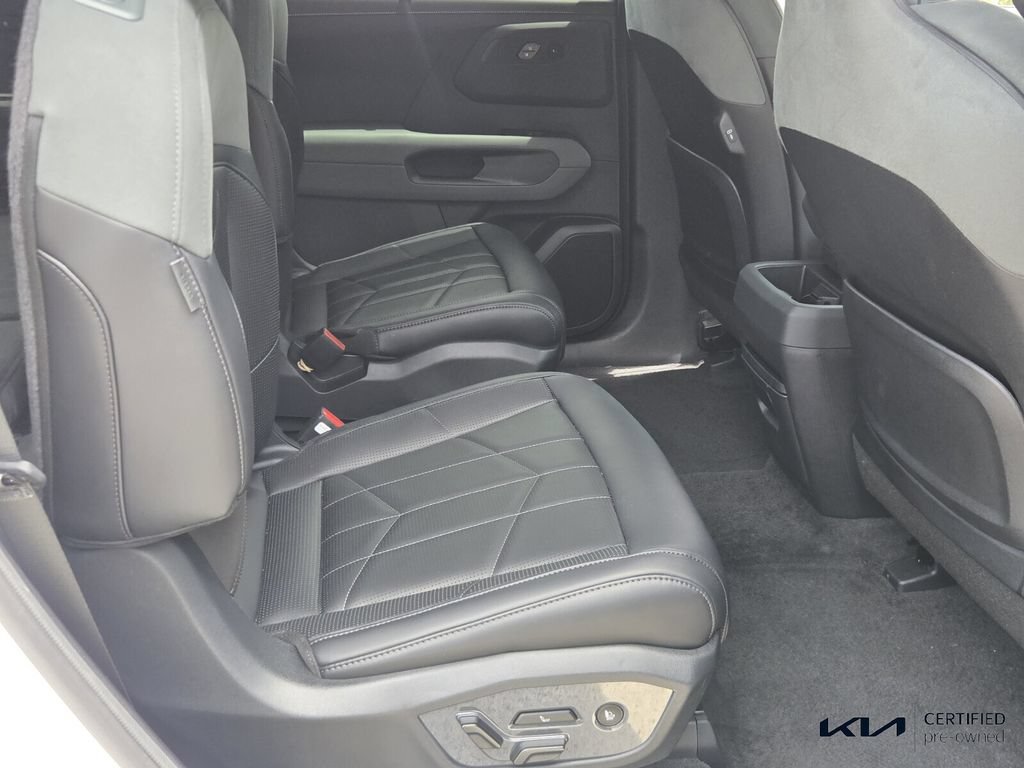 Certified 2027 Kia Telluride X-Line SX Prestige w/ Executive Package AWD/4WD image 18