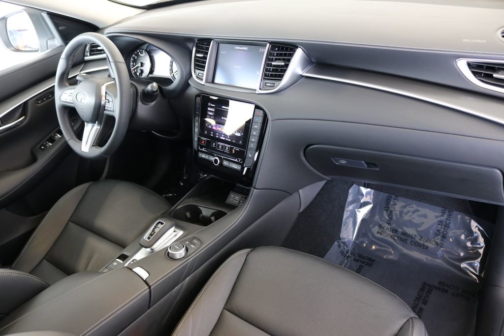 Certified 2025 INFINITI QX50 Luxe image 40