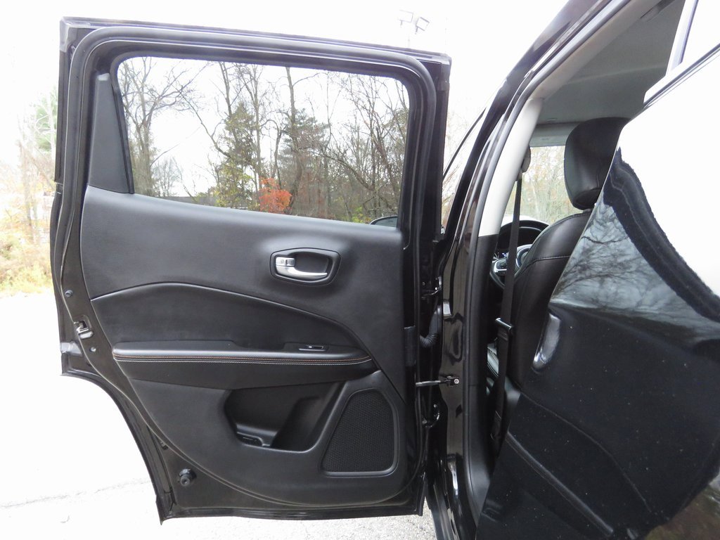 Used 2019 Jeep Compass Latitude image 19