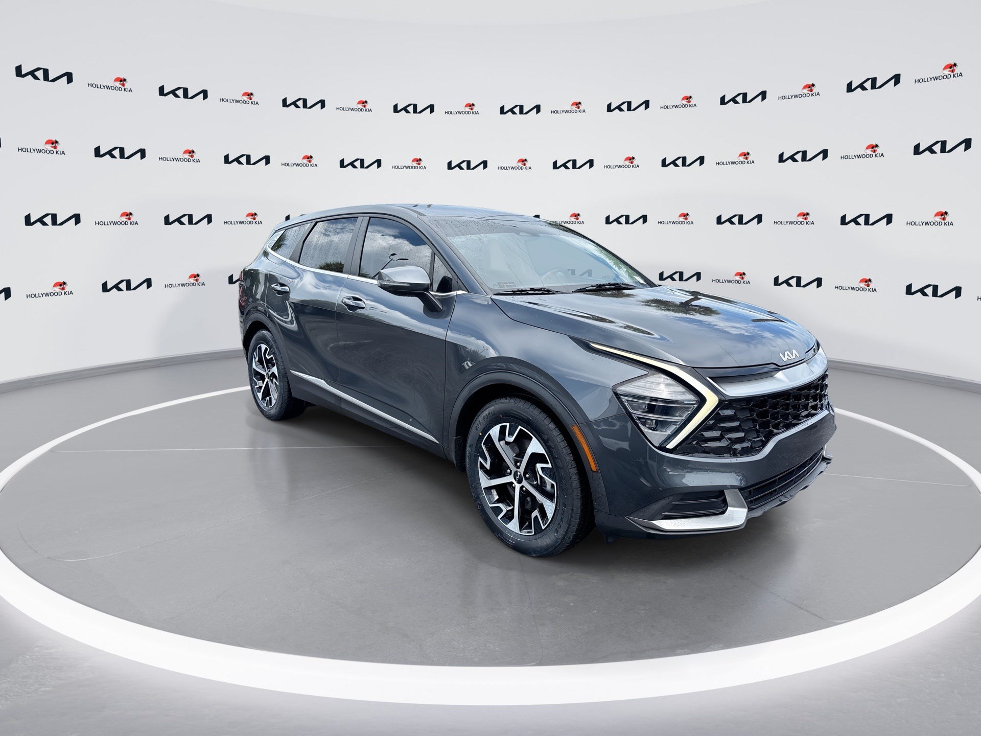 Certified 2024 Kia Sportage EX FWD image 2