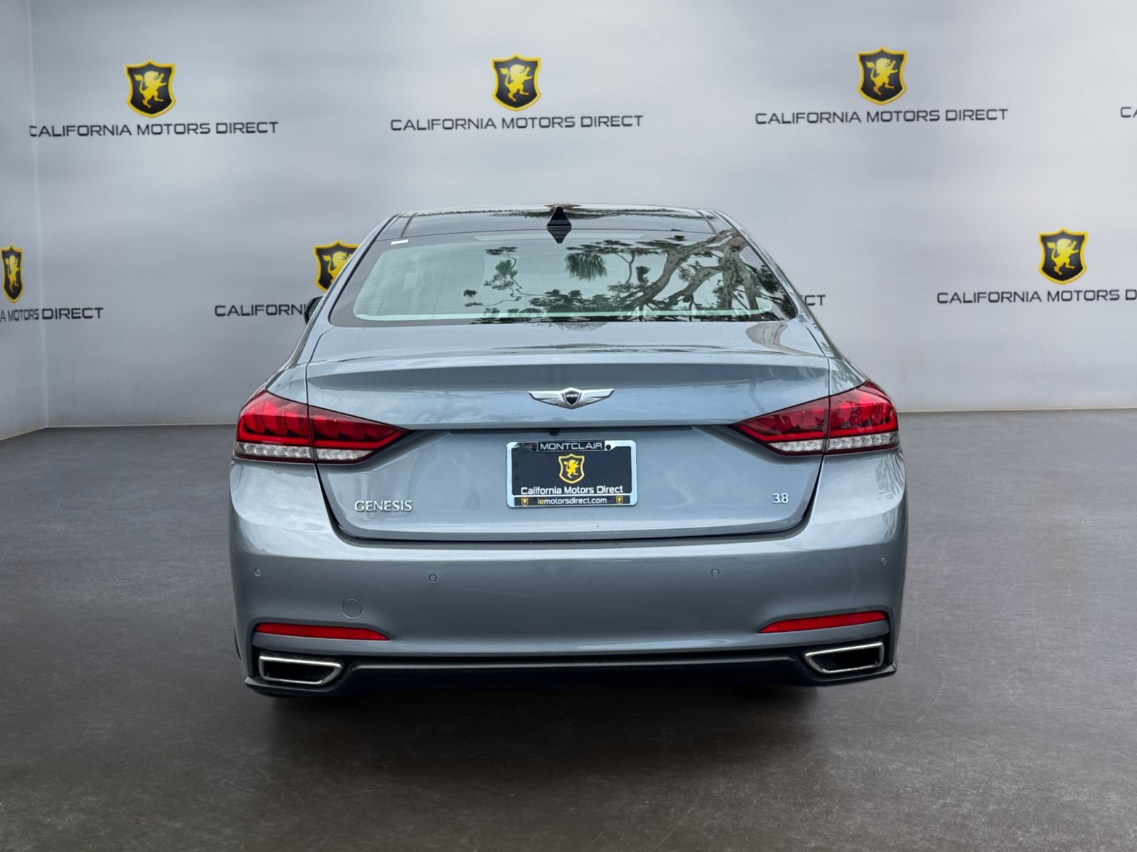 Used 2015 Hyundai Genesis 3.8 w/ Option Group 03 RWD image 4