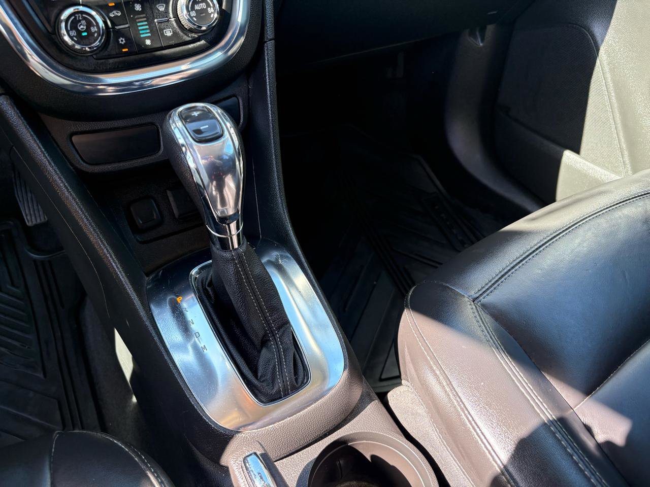 Used 2014 Buick Encore Leather FWD image 39