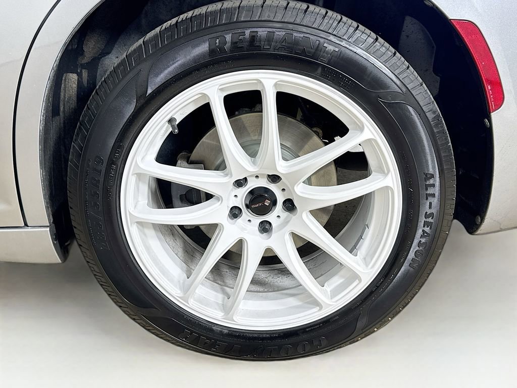 Used 2016 Chrysler 300 S AWD/4WD image 28