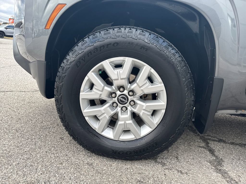 Used 2023 Nissan Frontier SV w/ Technology Package image 26