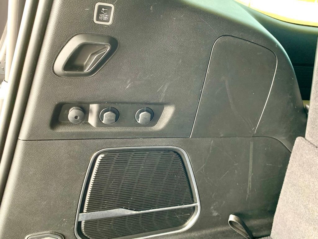 Used 2022 Jeep Wagoneer Series II AWD/4WD image 26