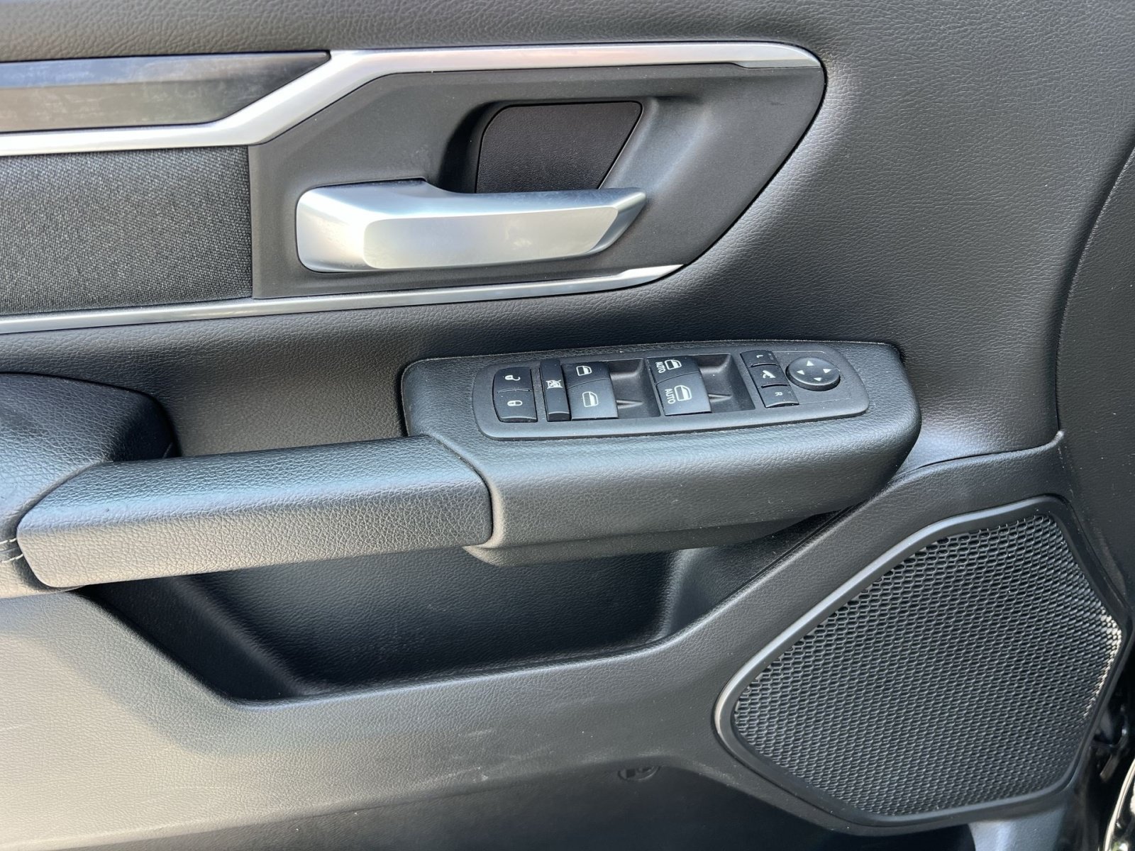 Used 2023 RAM 1500 Big Horn AWD/4WD image 15