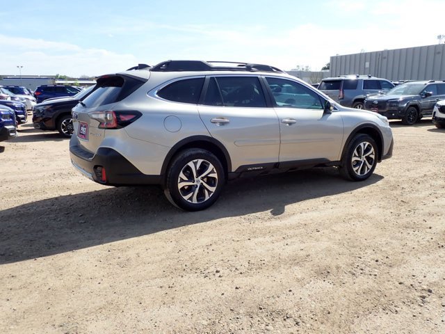 Used 2020 Subaru Outback Limited w/ Popular Package #2 image 4