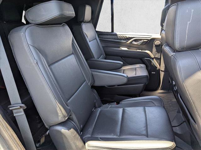 Used 2021 GMC Yukon Denali w/ Denali Premium Package AWD/4WD image 16