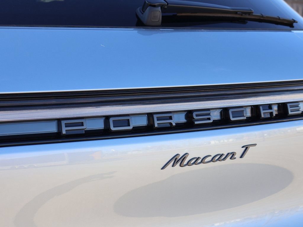 Certified 2026 Porsche Macan Turbo AWD/4WD image 6