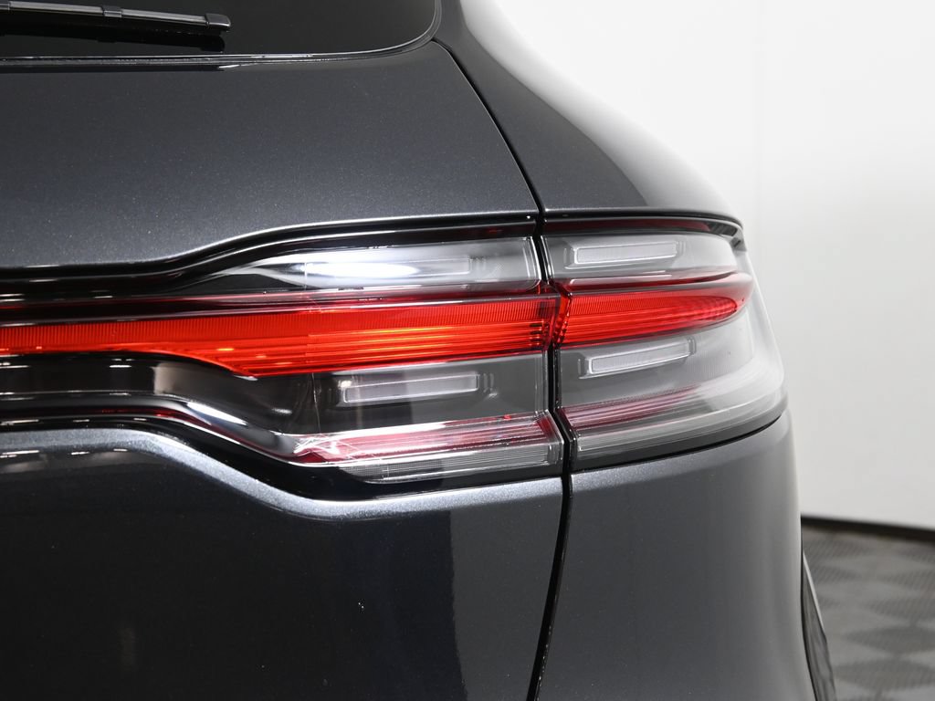 New 2026 Porsche Macan AWD/4WD image 13