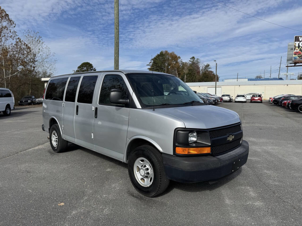 Used 2015 Chevrolet Express 2500 LS image 19