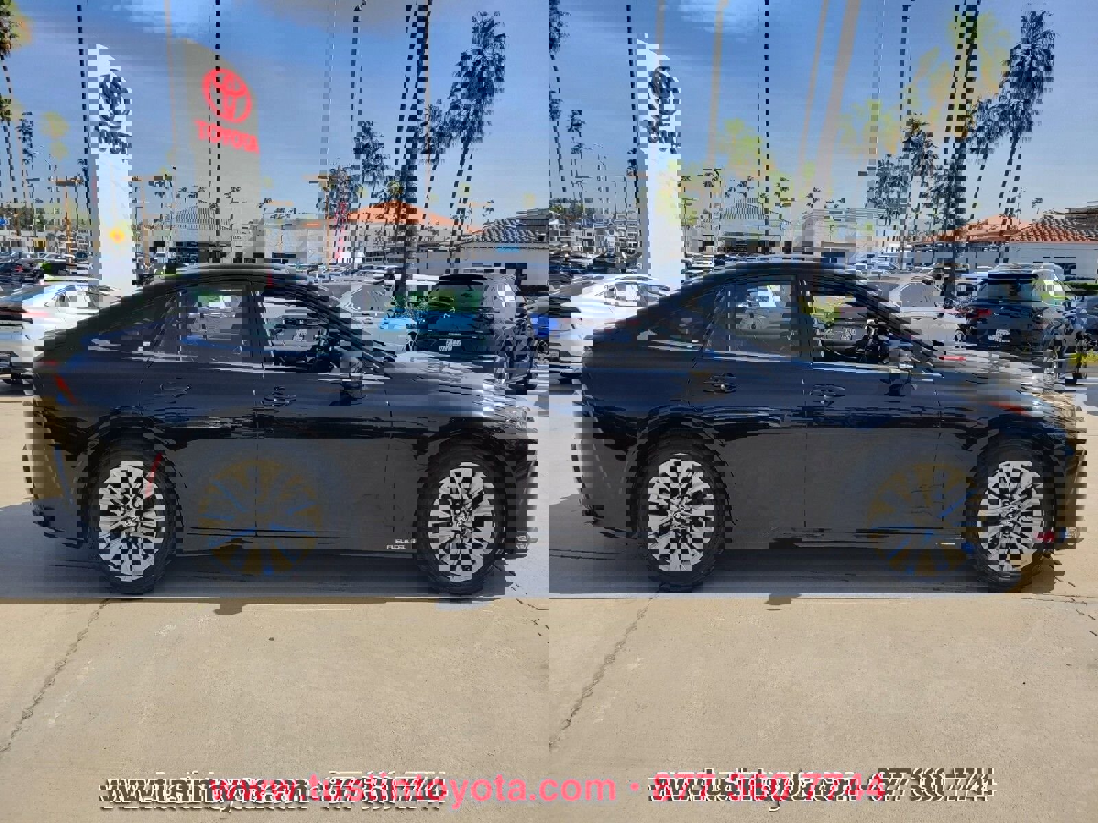 Certified 2023 Toyota Mirai XLE w/ Advanced Technology Package image 3