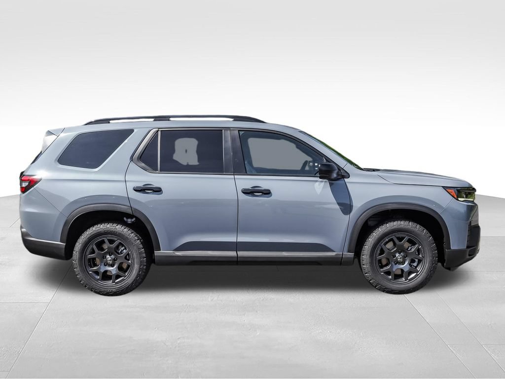 New 2026 Honda Pilot TrailSport image 3