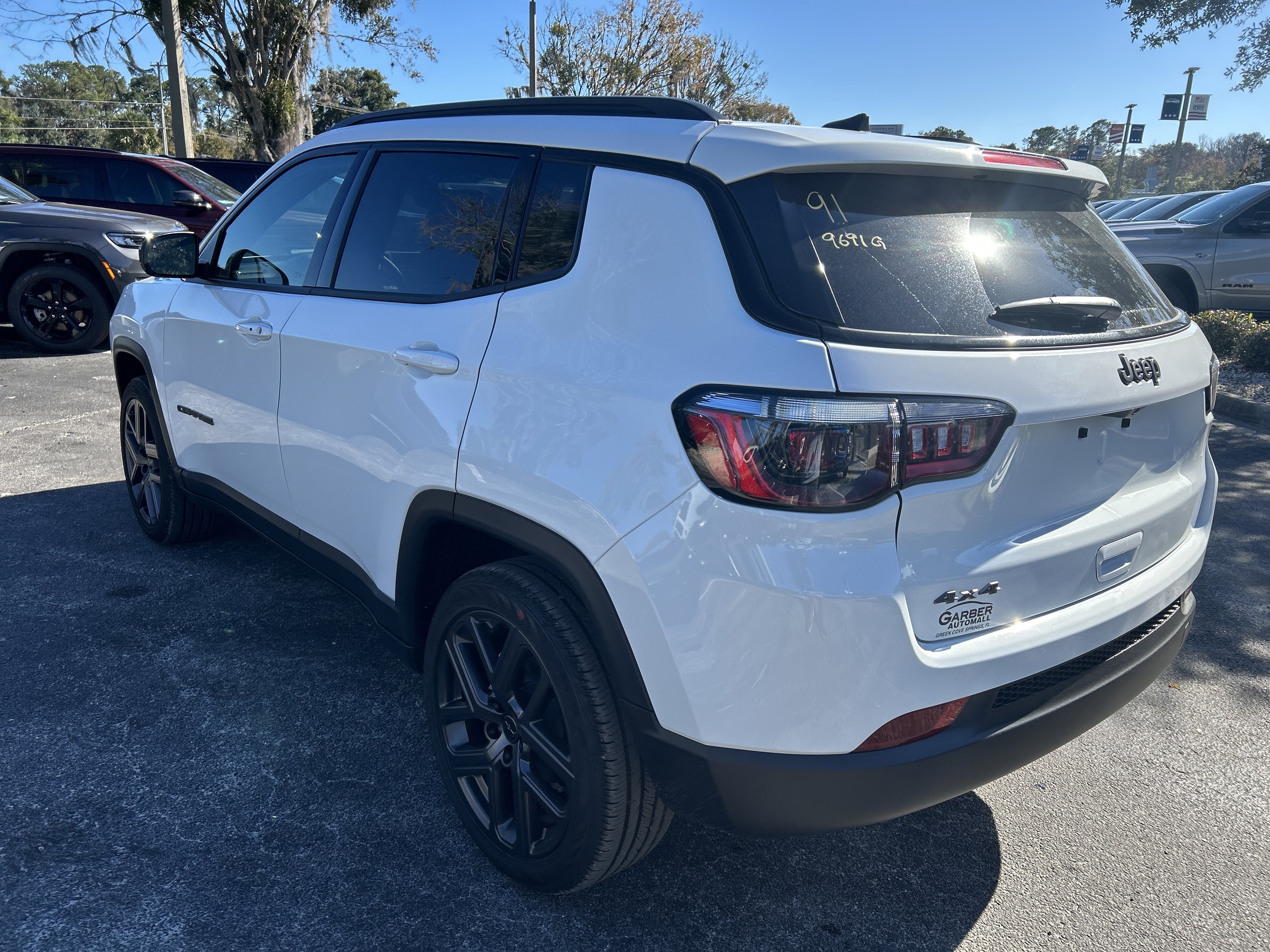 New 2026 Jeep Compass Latitude image 5