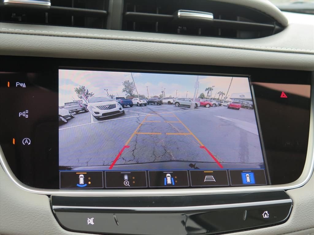 Certified 2024 Cadillac XT5 Premium Luxury w/ Technology Package FWD image 21