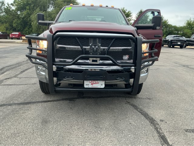 Used 2018 RAM 3500 Tradesman w/ Chrome Appearance Group AWD/4WD image 15
