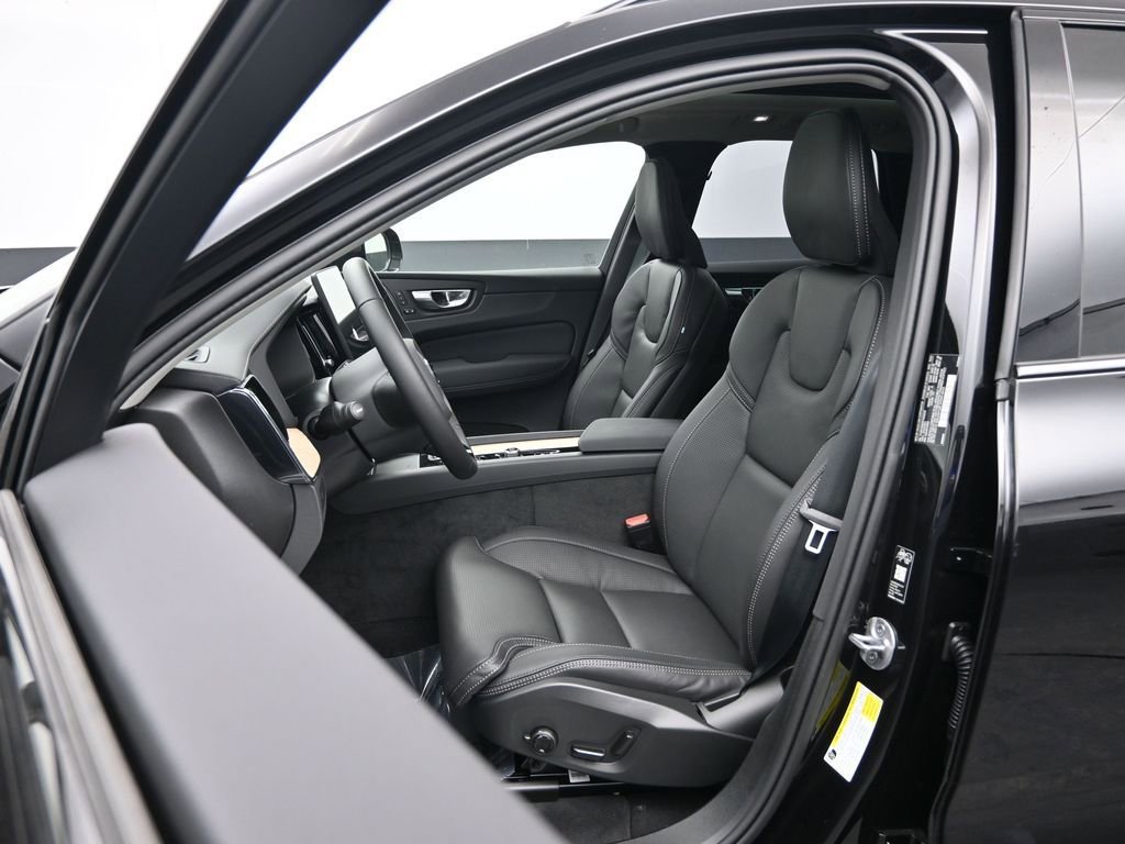 New 2026 Volvo XC60 B5 Ultra w/ Protection Package Premier image 20