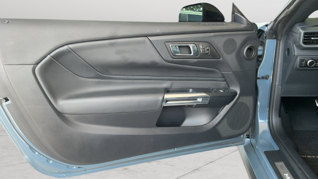 Used 2025 Ford Mustang GT Premium RWD image 19