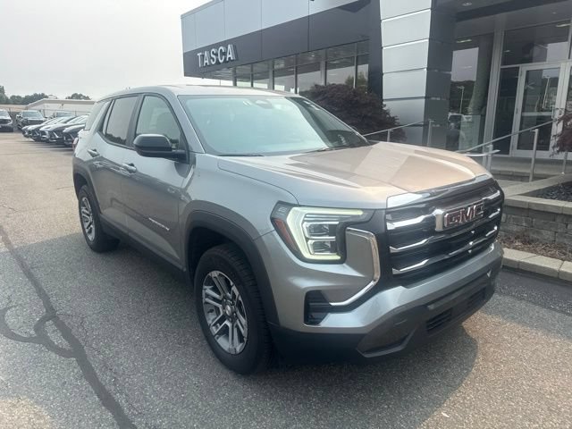 Used 2025 GMC Terrain Elevation