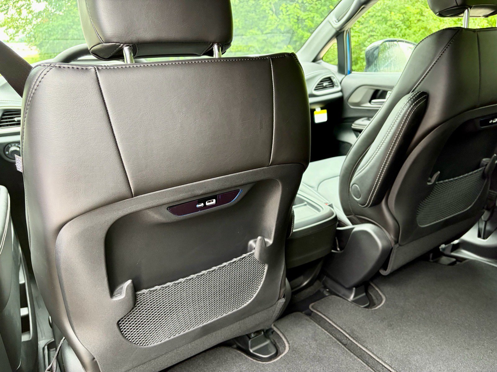 New 2027 Chrysler Pacifica Select FWD image 20