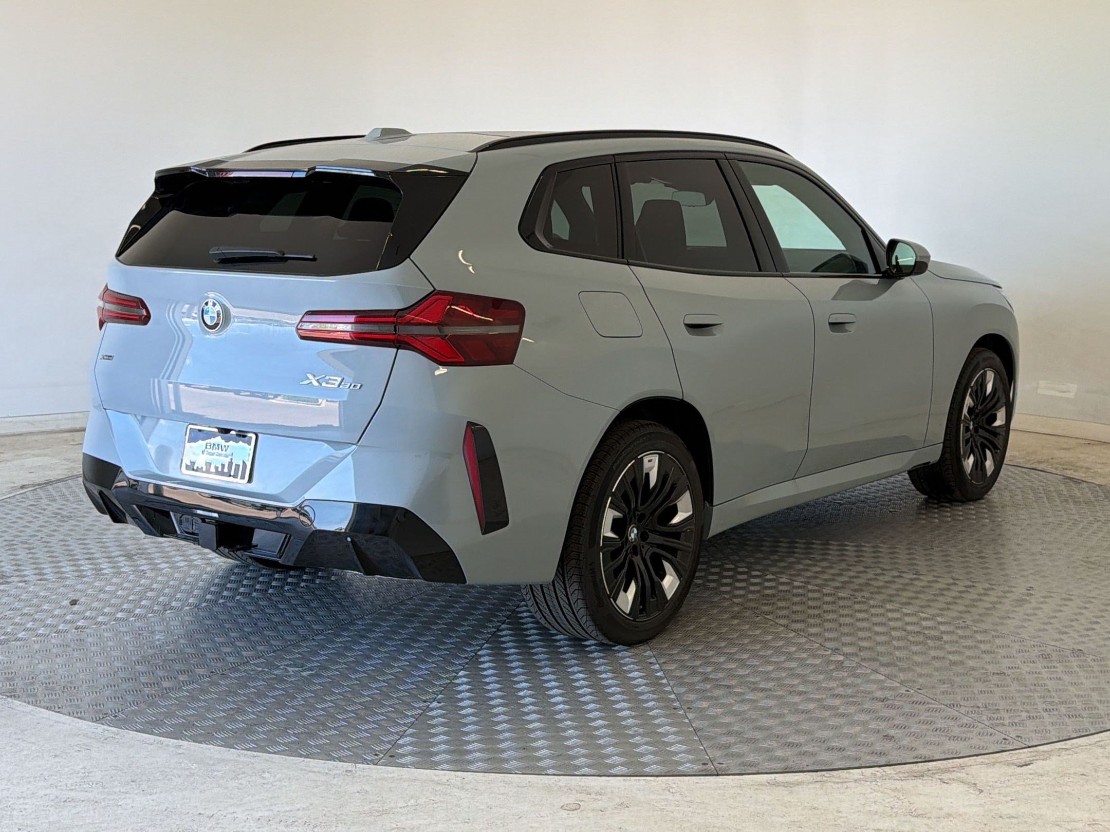 New 2026 BMW X3 xDrive30i w/ M Sport Package AWD/4WD image 9
