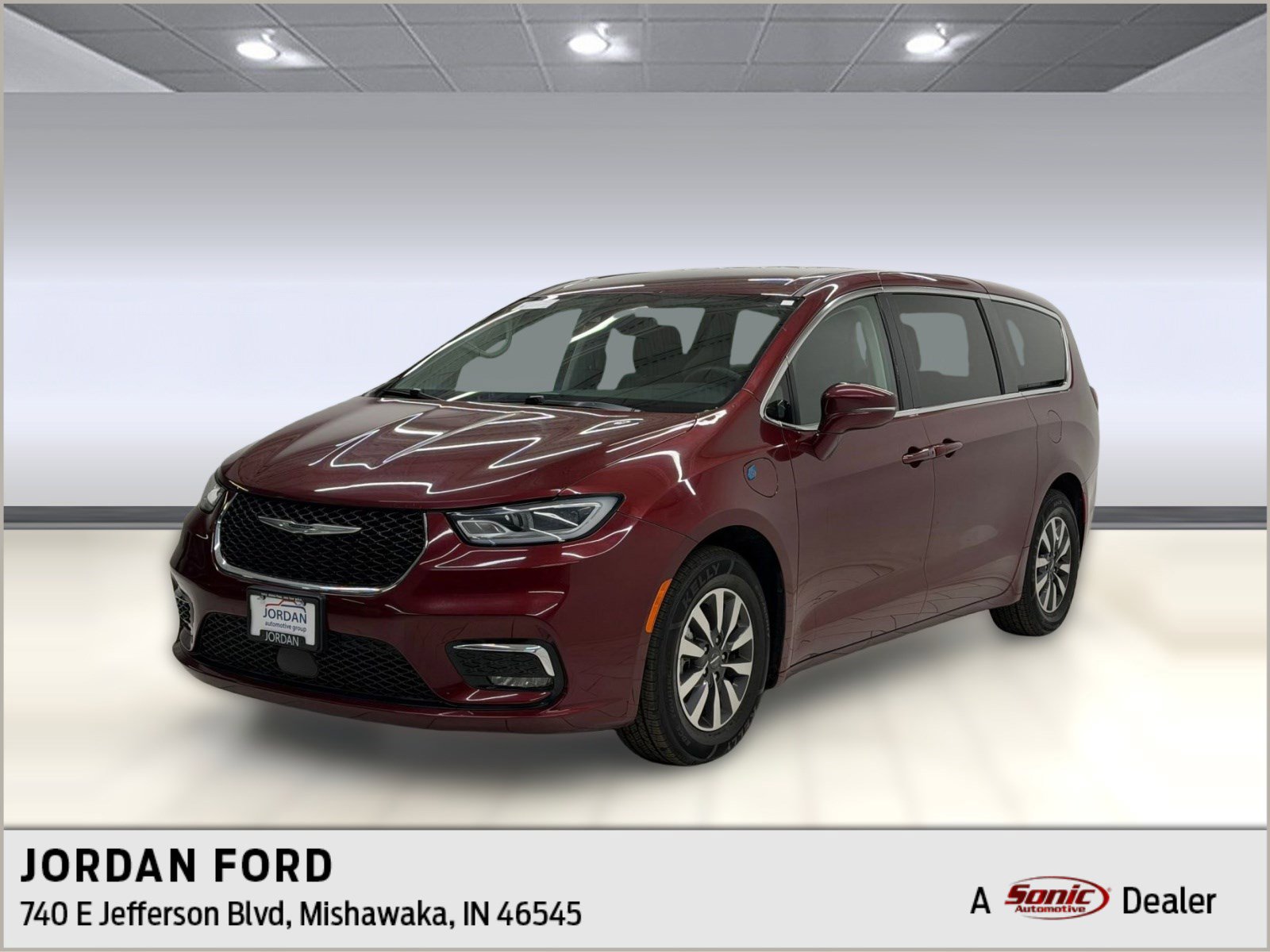 Used 2022 Chrysler Pacifica Touring-L image 1