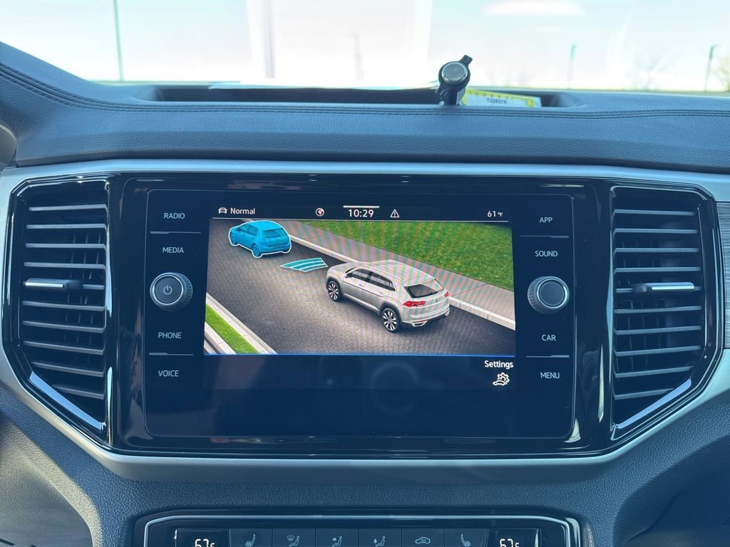 Certified 2022 Volkswagen Atlas Cross Sport SE image 20