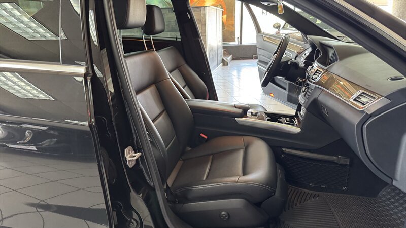 Used 2015 Mercedes-Benz E 350 4MATIC Sedan image 28