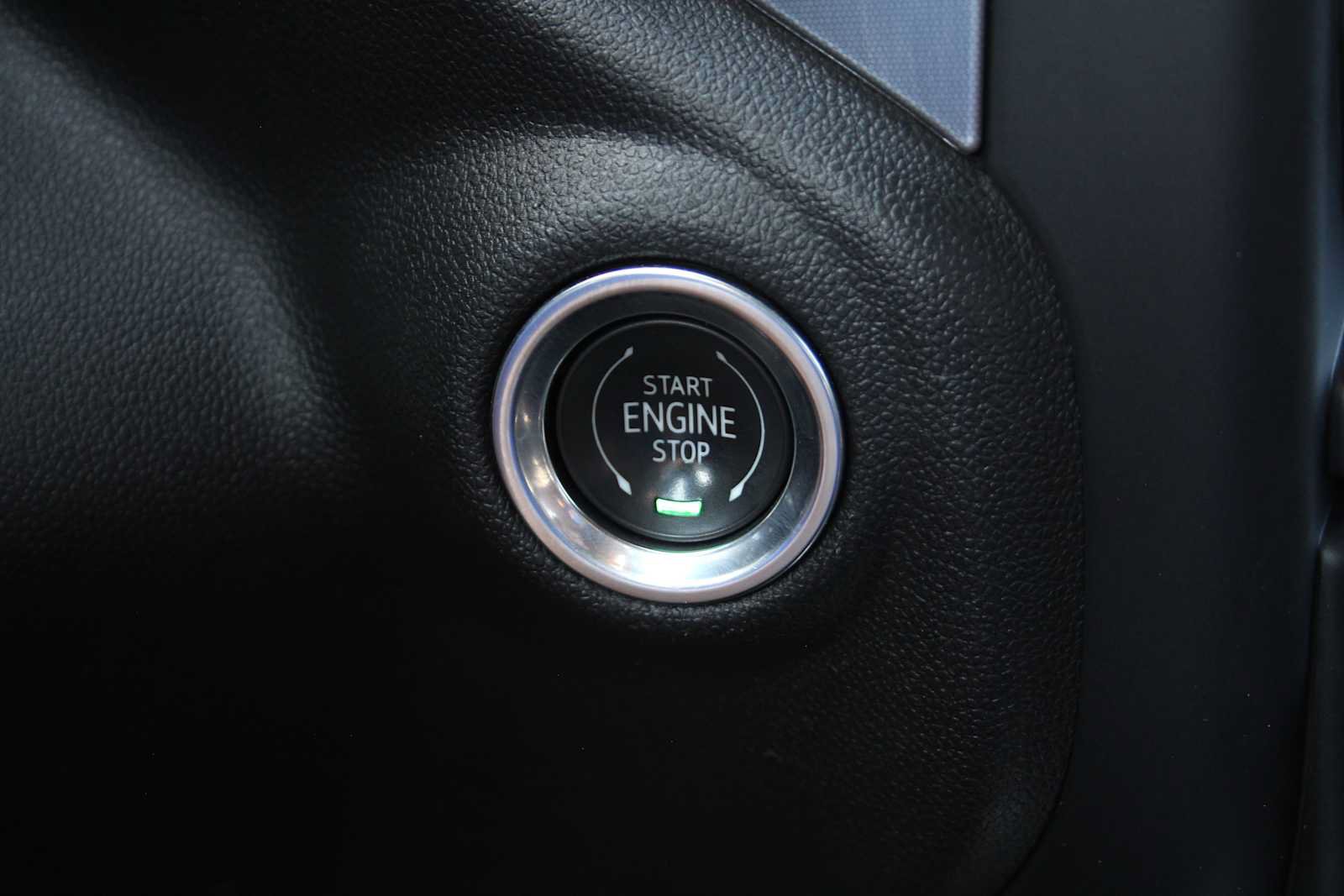 Used 2021 GMC Sierra 1500 SLT AWD/4WD image 38