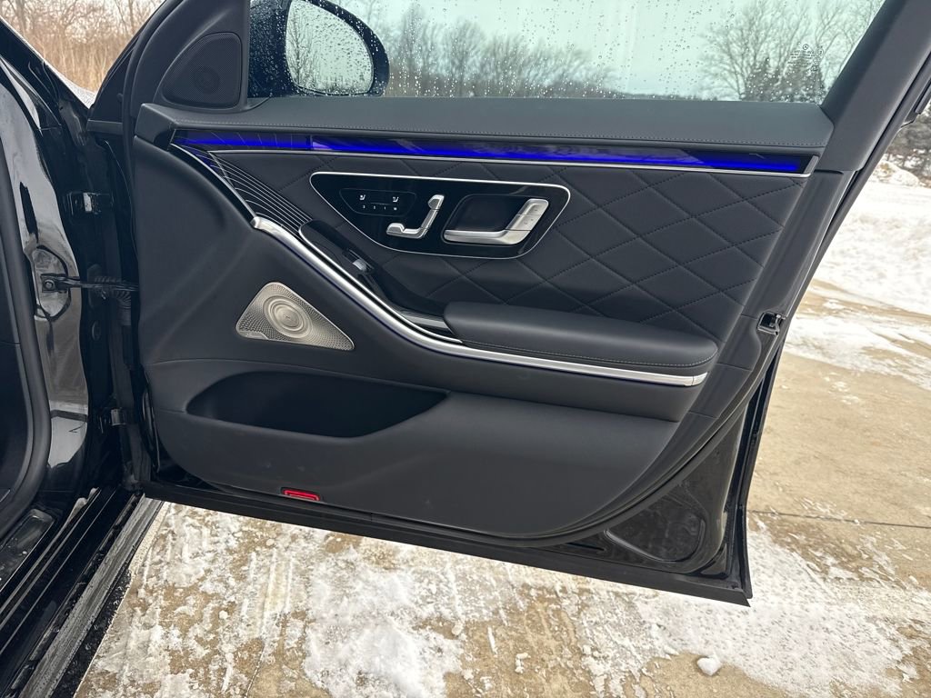 Used 2024 Mercedes-Benz S 580 S 580 image 15