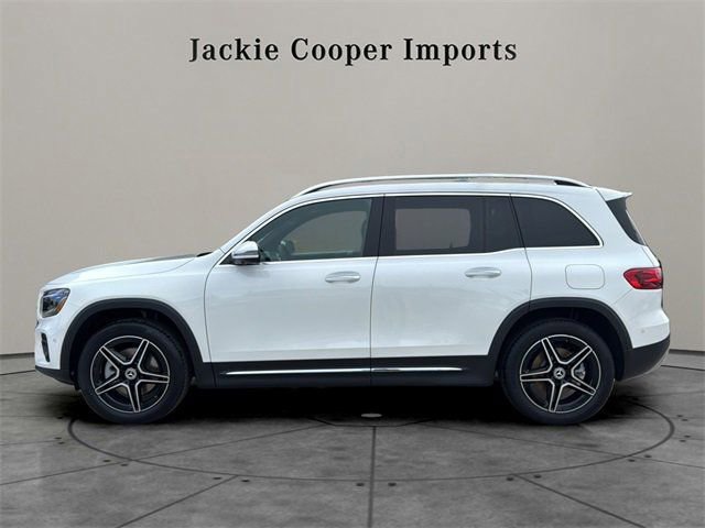 New 2026 Mercedes-Benz GLB 250 image 2