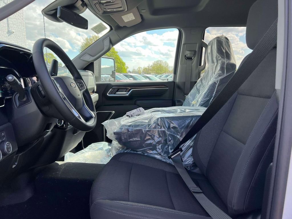 New 2026 Chevrolet Silverado 2500 LT w/ All Star Edition AWD/4WD image 9