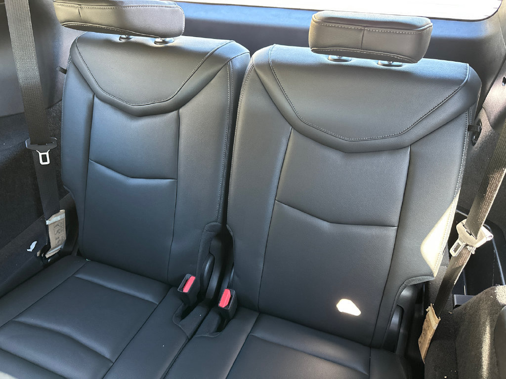 Certified 2025 Cadillac XT6 Luxury FWD image 21