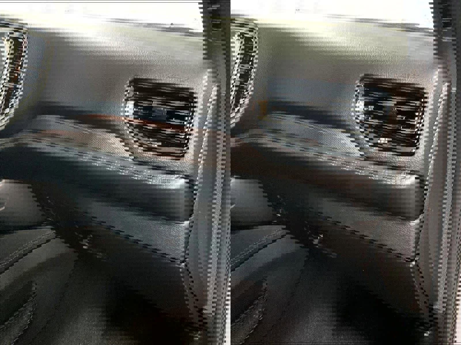 Used 2022 Dodge Durango GT image 13