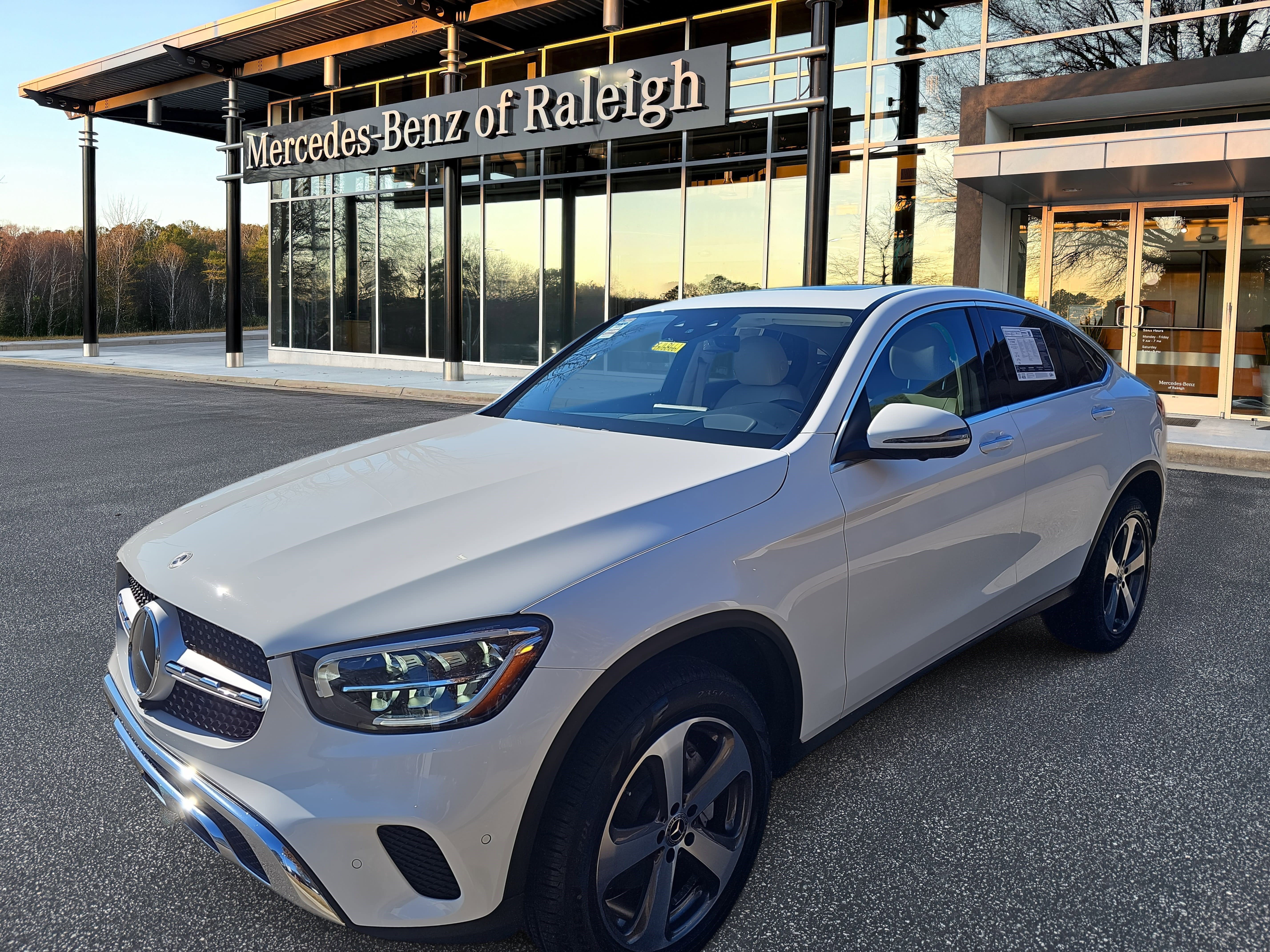 Certified 2023 Mercedes-Benz GLC 300 4MATIC Coupe image 1