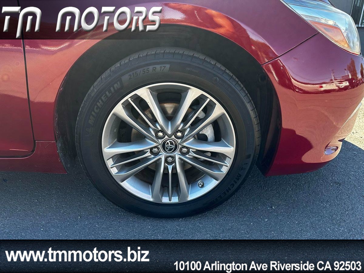 Used 2017 Toyota Camry SE image 10